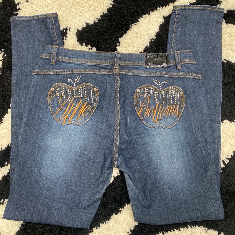 🍎VINTAGE Y2K APPLE BOTTOM JEANS🍎